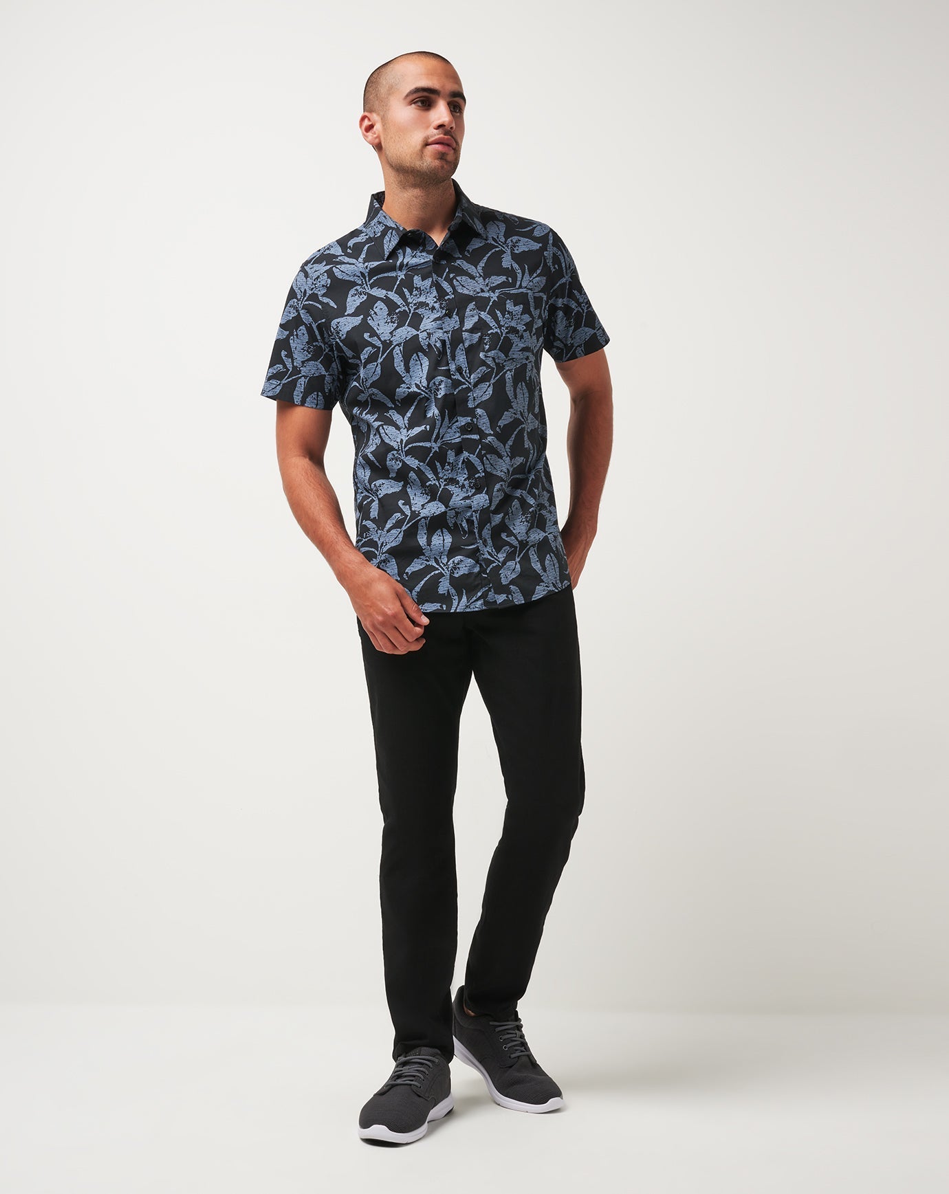 Photo Finish Button-Up