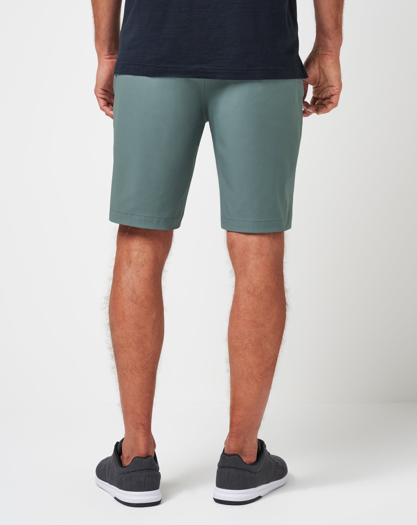 Wanderlust Short 9In