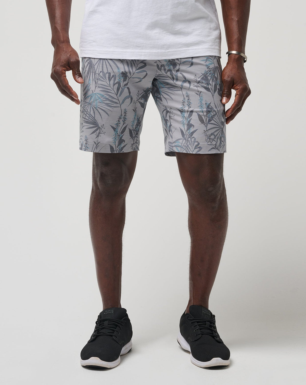 Garden Isle Short 9In