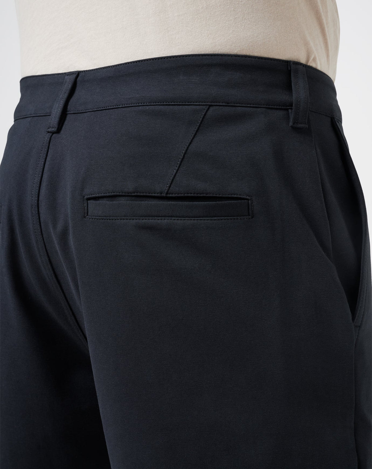 Stretchknit Short 8In