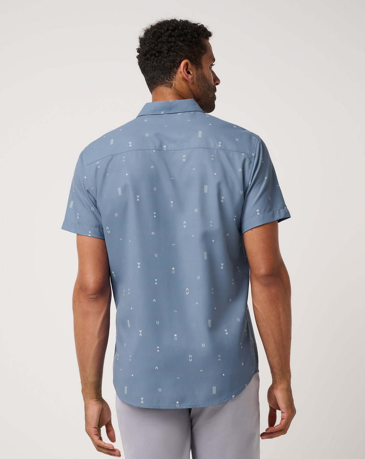 Techwoven Waves Button-Up