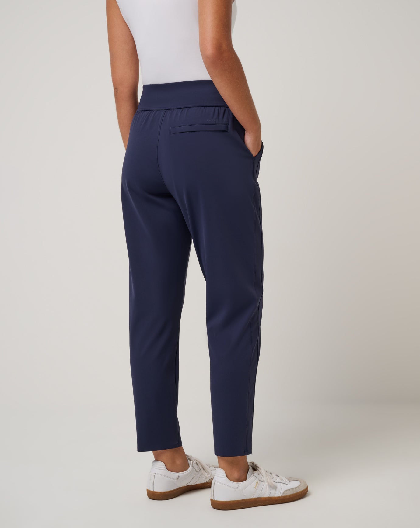 Moveknit Resilience Ankle Pant